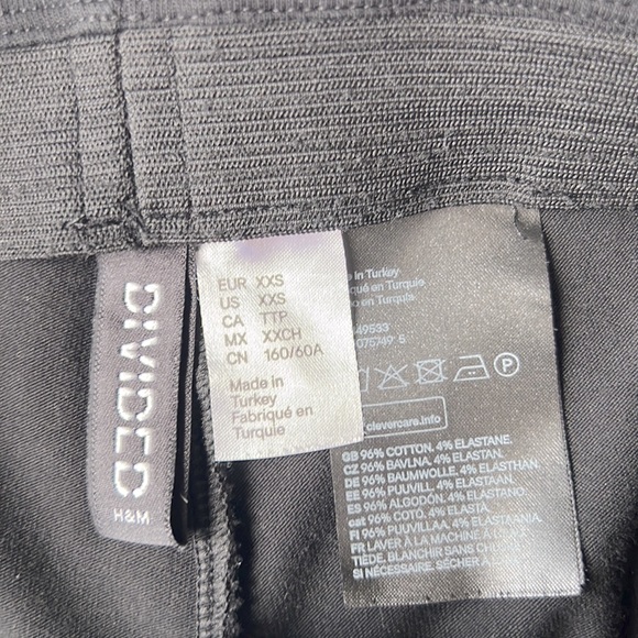 H&M Divided flare pants, XXS, black color - Picture 4 of 6
